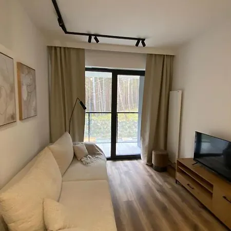 Pine Baltic Shellter *